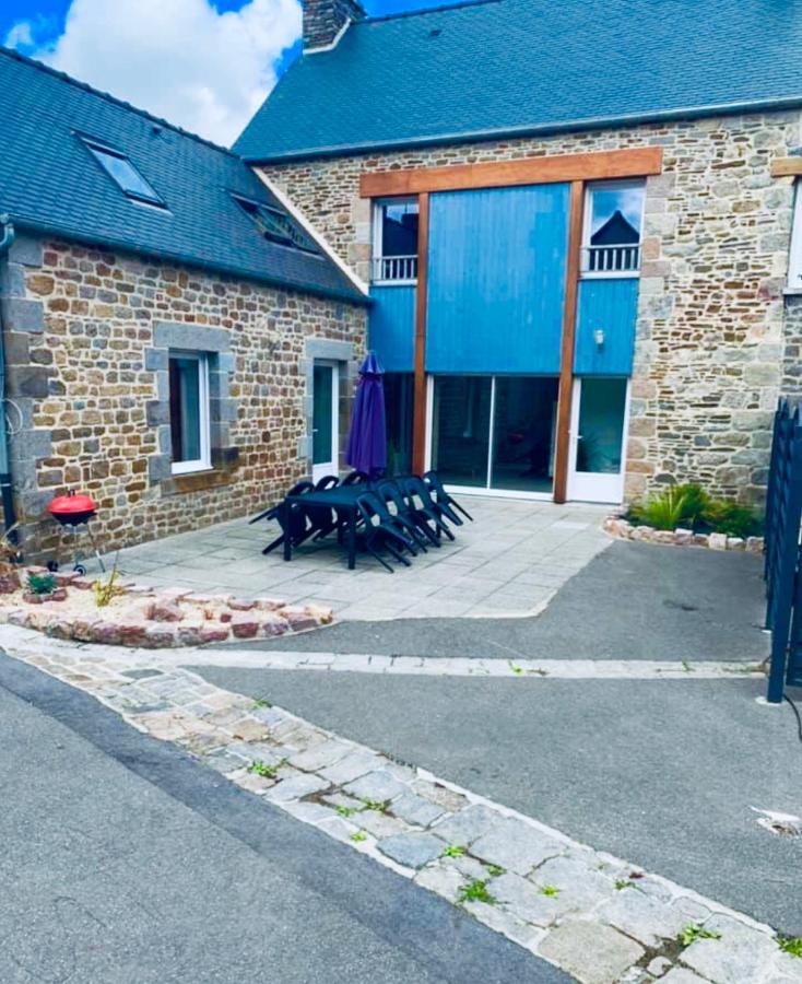 Le Gite De La Mongatelais Villa Roz-Landrieux Eksteriør bilde